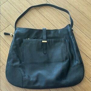 Tory Burch Black Leather Shoulder Bag with Slouchy Silhouette